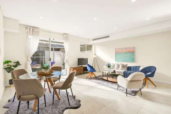 8/213 Targo Road, Girraween, NSW 2145
