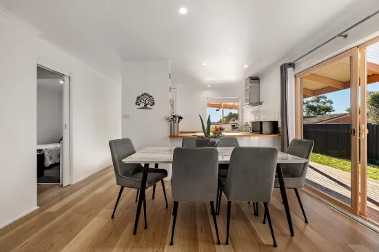 8/29-31 Derrington Crescent, Bonython, ACT 2905
