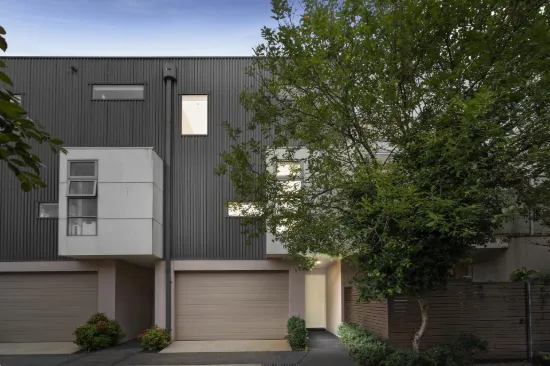 8/30 Sydenham Street, Seddon, Vic 3011
