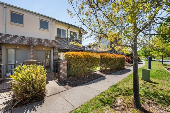8/51 Zacharov Avenue, Forde, ACT 2914