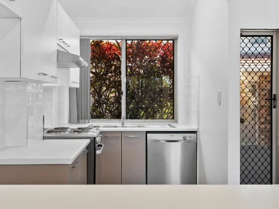 8/7-9 Evans St, Maroochydore, Qld 4558 - For Rent