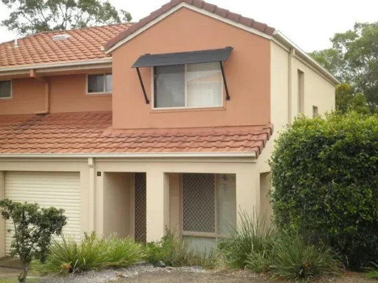 8/74 Universal Street, Pacific Pines, Qld 4211