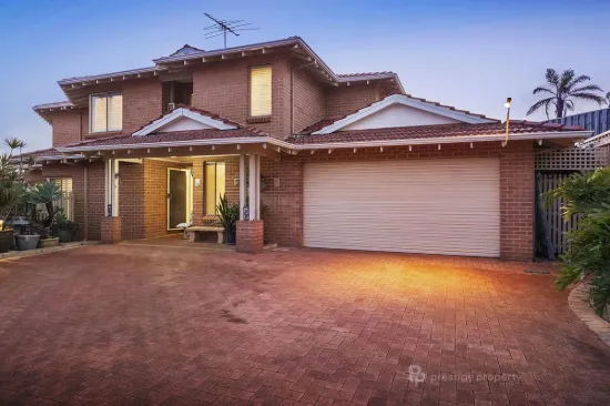 8 De Rouen Rise, Sorrento, WA 6020