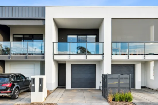 8 Grandstand Circuit, St Clair, SA 5011