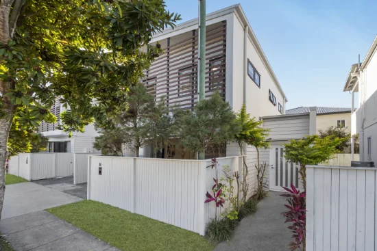 8 Hants Street, Hamilton, Qld 4007