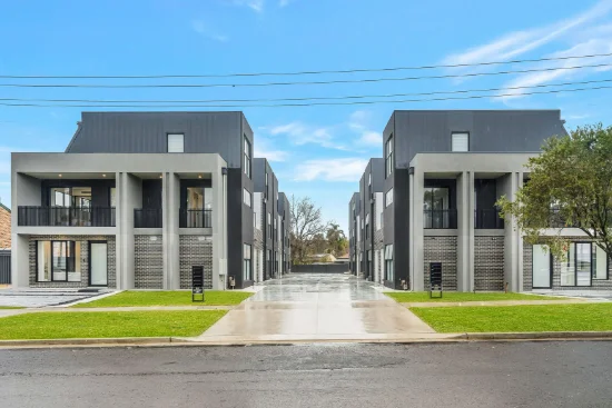 8 Mayberry Crescent, Liverpool, NSW 2170