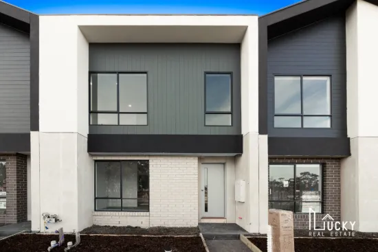 8 Molloy Walk, Donnybrook, Vic 3064