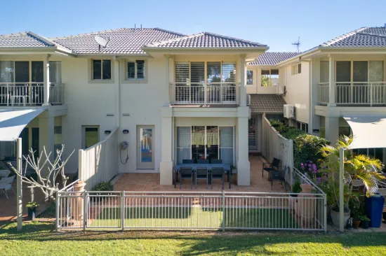 8145 Magnolia Drive West, Hope Island, Qld 4212