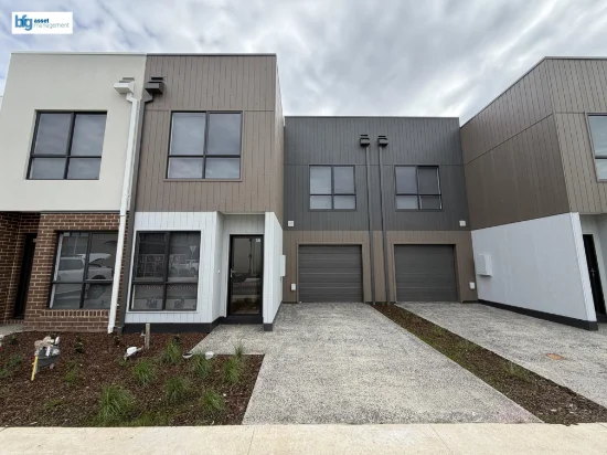 85 Adakite Drive, Berwick, Vic 3806