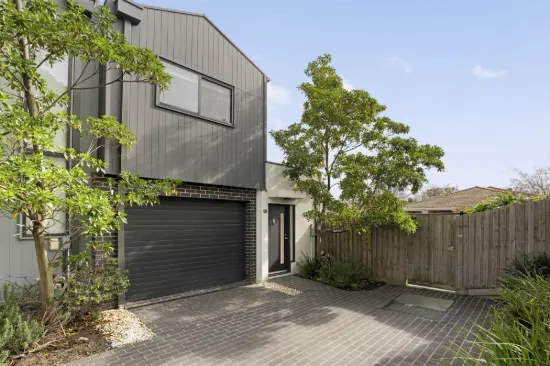 9/11 Ashley Street, Reservoir, Vic 3073