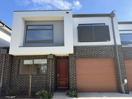 9/110 Hawking Crescent, Fraser Rise, Vic 3336