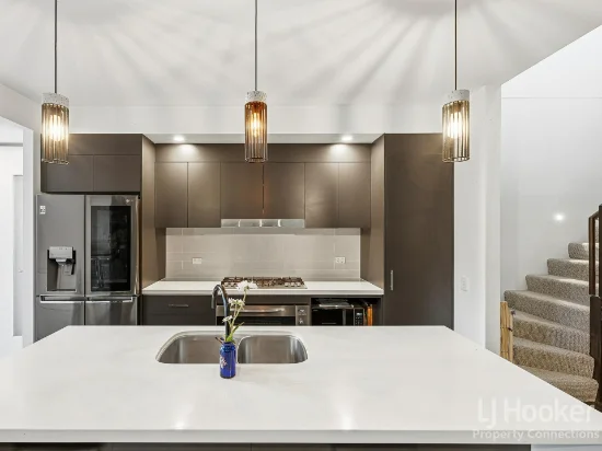 9/24 The Corso, North Lakes, Qld 4509 - For Sale