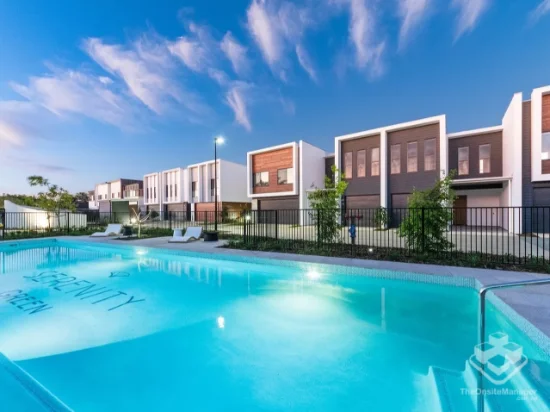 9/8 Ben Dalley Drive, Helensvale, Qld 4212 - For Rent