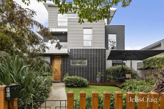 9/82 Richardson Street, Essendon, Vic 3040