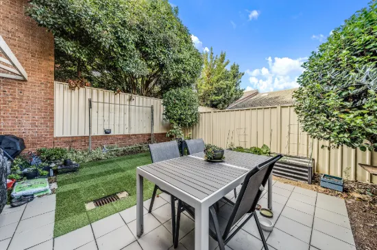 98/15 John Cleland Crescent, Florey, ACT 2615