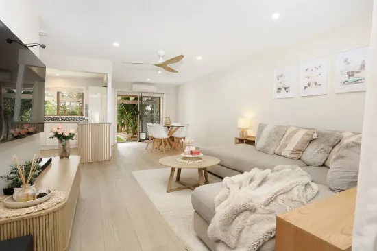 99/170 Central Street, Labrador, Qld 4215