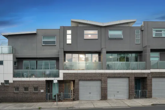 99 Nicholson Street, McKinnon, Vic 3204