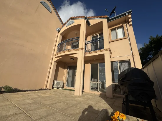 Address available on request, Hope Island, Qld 4212