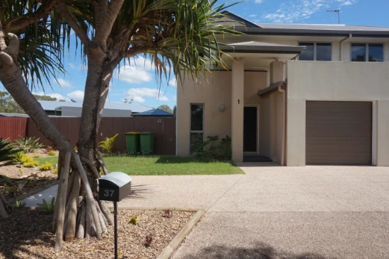 Unit 1/37 Creekside Esplanade, Cooloola Cove, Qld 4580