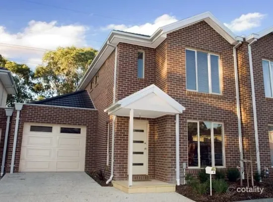 Unit 18/5 Delacombe Dr, Mill Park, Vic 3082