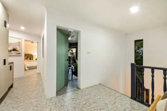 Unit 2/22-24 Collins Avenue, Edge Hill, Qld 4870-Image