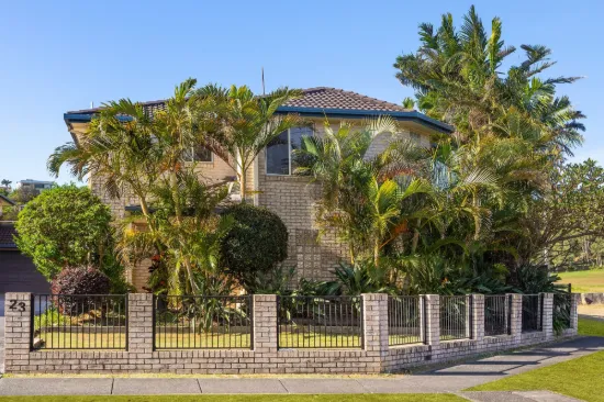 UNIT 2/23 Karuah Avenue, Coffs Harbour, NSW 2450