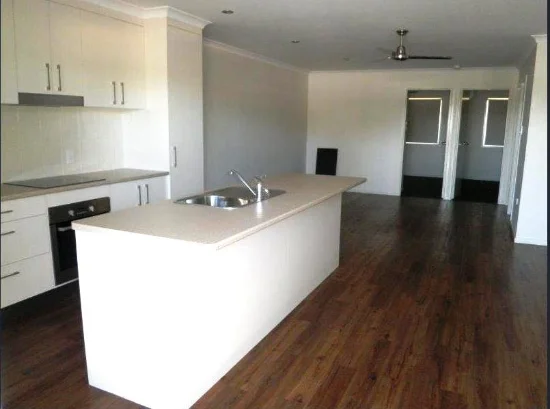 Unit 7/17 Sandalwood St, Blackwater, Qld 4717