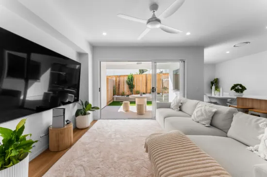 Unit 9/2 North Street, Beerwah, Qld 4519