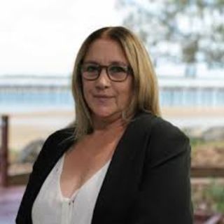 Tracey  Christiansen - Real Estate Agent