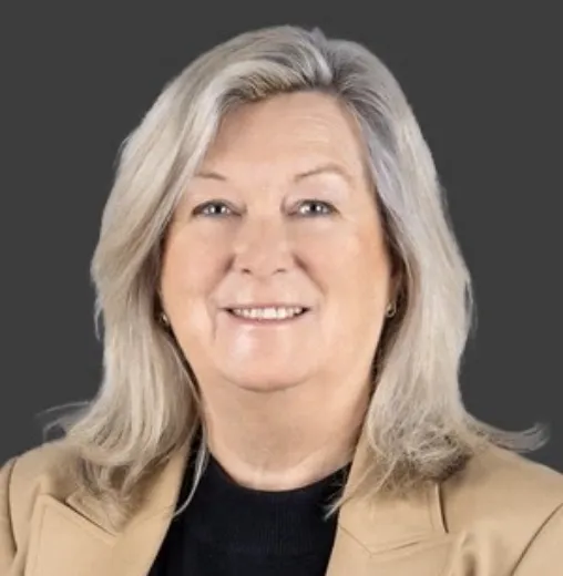 Tracey Robb - Real Estate Agent at Hartrick Property