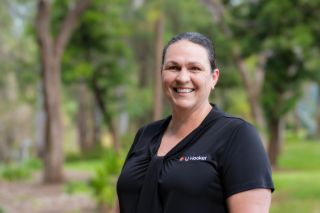 Tracey Thomas - Real Estate Agent