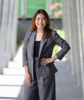 Trish Le - Real Estate Agent