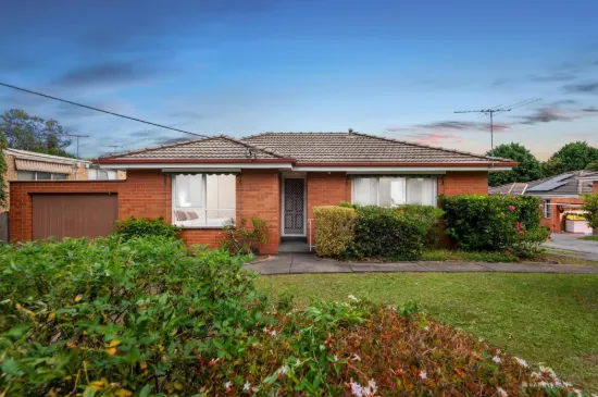 1/10 Ashted Road, Box Hill, Vic 3128