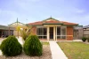 1/10 Brindalee Way, Hillside, Vic 3037