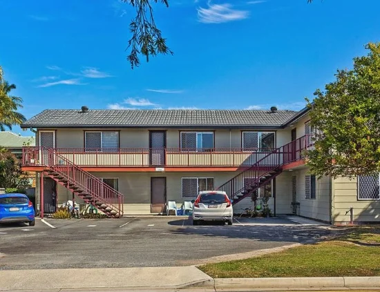 1/10 Phillip Street, Labrador, Qld 4215
