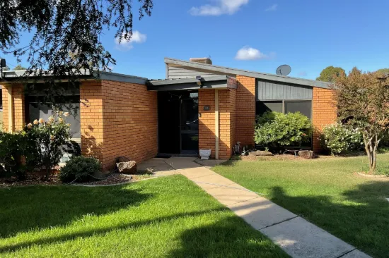 1/10 Sledmere Avenue, Cobram, Vic 3644
