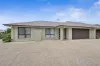 1/10 Whitehaven Drive, Blacks Beach, Qld 4740
