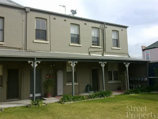 1/100 Denison Street, Hamilton, NSW 2303