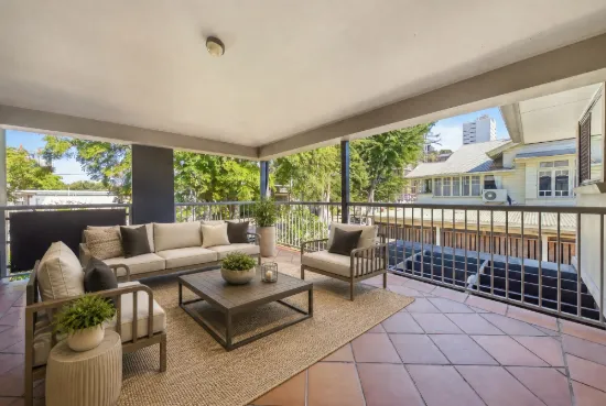 1/106 Linton Street, Kangaroo Point, Qld 4169