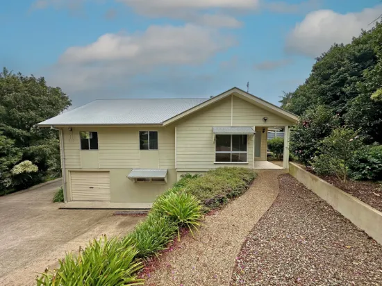 1/11 Cherry Street, Maleny, Qld 4552