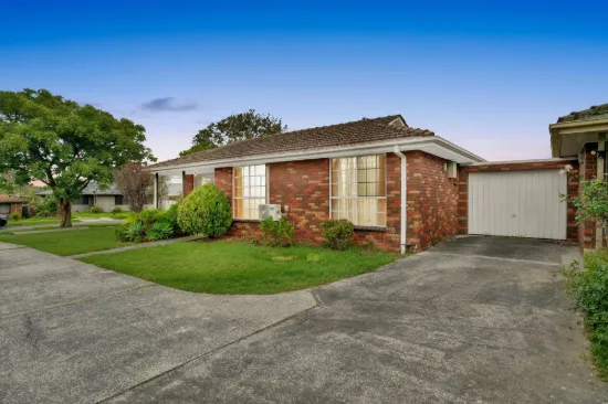 1/11 Dearing Avenue, Cranbourne VIC 3977-Image