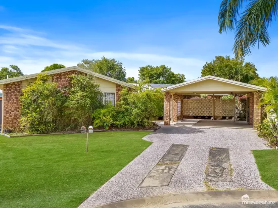 1/11 Dunbavan Place, Norman Gardens, Qld 4701