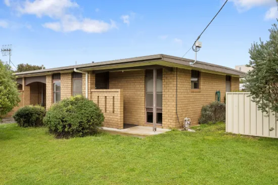 1/11 McKenzie Street, Cobden VIC 3266-Image