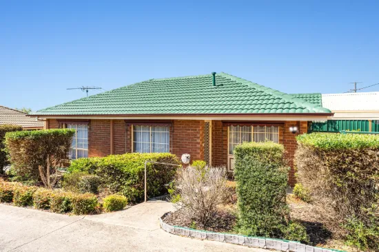 1/119 Thornhill Road, Highton, Vic 3216