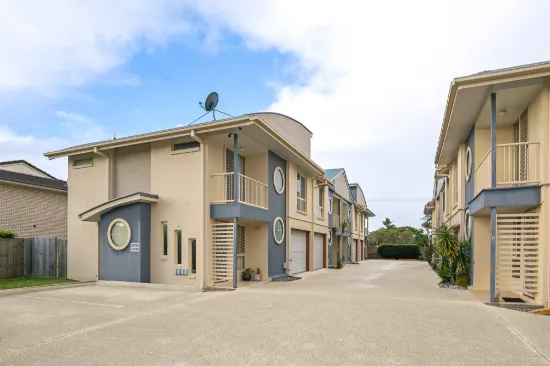 1/12-14 Fleet Drive, Kippa-Ring, Qld 4021