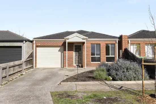 1/12 Halladale Avenue, Wyndham Vale, Vic 3024