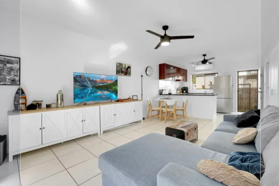 1/12 Jasper Street, Woree, Qld 4868