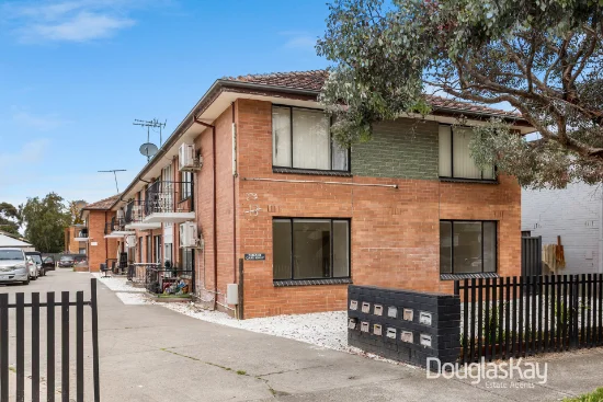 1/13 Ridley Street, Albion, Vic 3020