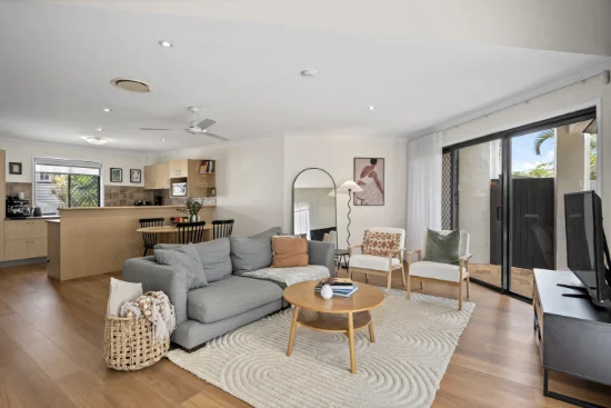 1/15 Hartley Street, Camp Hill, Qld 4152