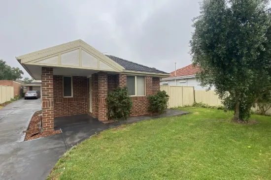 1/15 Orrong Avenue, Reservoir, Vic 3073